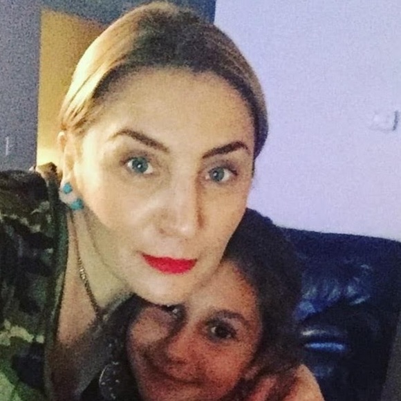 Meet your Posher, Albina - Picture 1 of 1